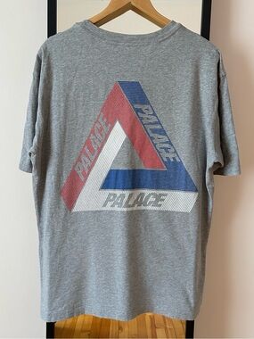 Palace 🛹 Skateboards Tri-Line Brit mens skate logo tee shirt Vans Dime Thrasher